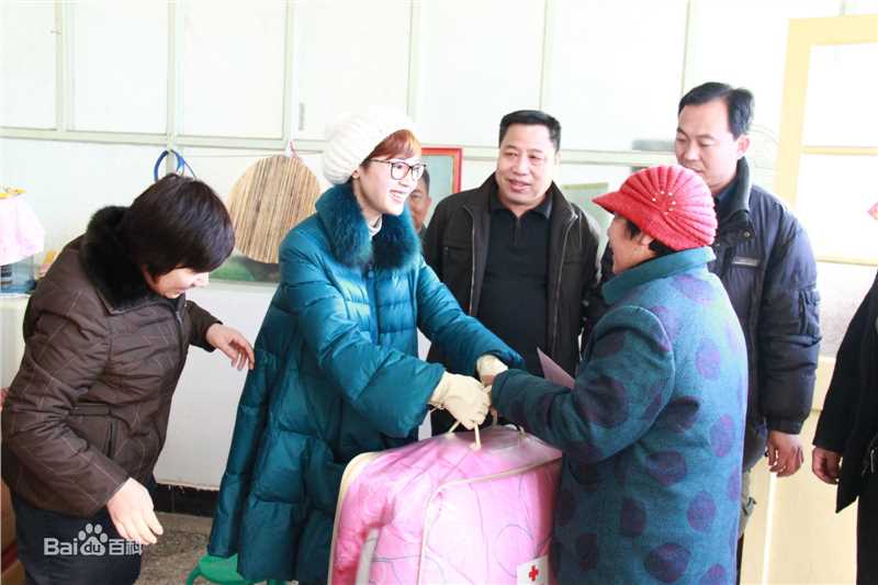 石筱群小群心灵护慰队性感图片图集