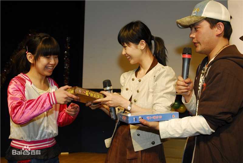 石筱群小群心灵护慰队性感图片图集