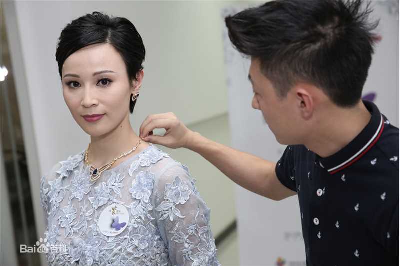 石筱群出席观影活动图片图集