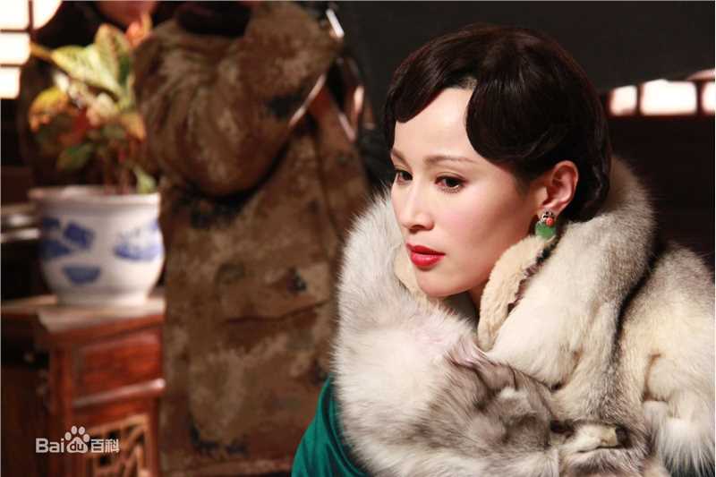 精选石筱群在《无心法师》饰苏太太中的图册