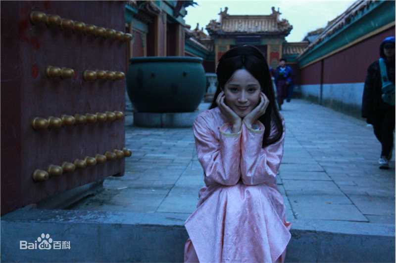 最新石筱群在《乾隆秘史》饰秋影中的壁纸