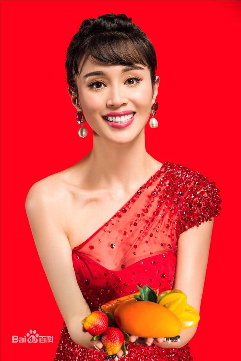 石筱群最新烈焰红唇贺岁壁纸