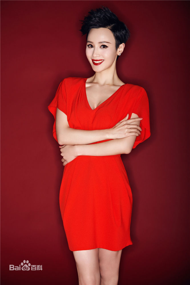 石筱群最新烈焰红唇贺岁壁纸