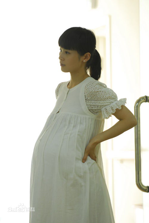 高清石筱群在《迷失》 饰白玲中的图册