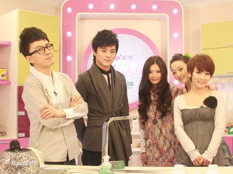 最新吴静一在旅游卫视《美味人生》中的壁纸