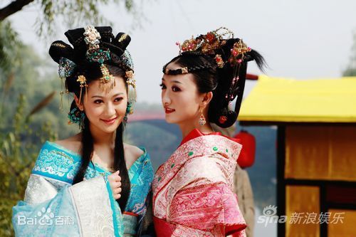 吴静一饰演皇后素颜照相册