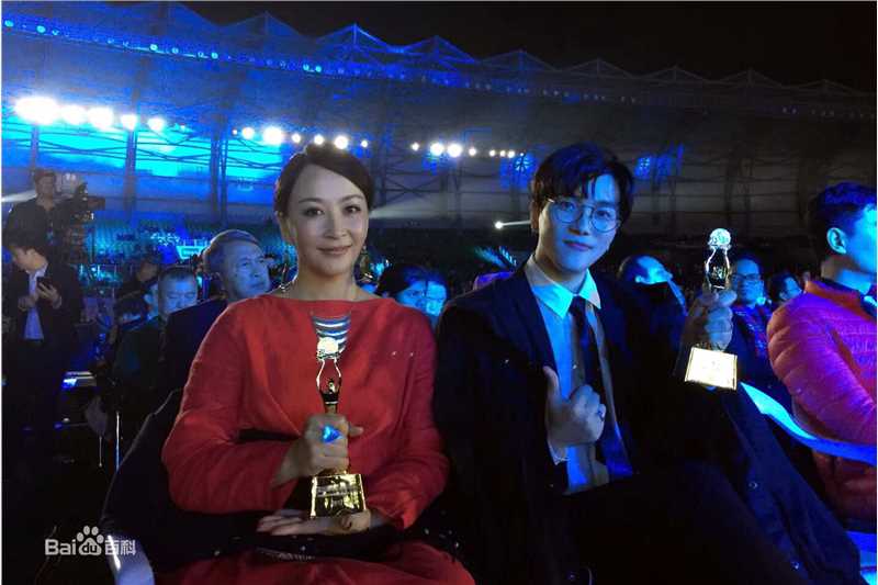 罗翔品牌活动红毯秀前后照片