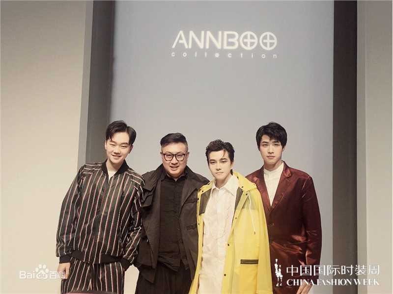 罗翔品牌活动红毯秀前后照片