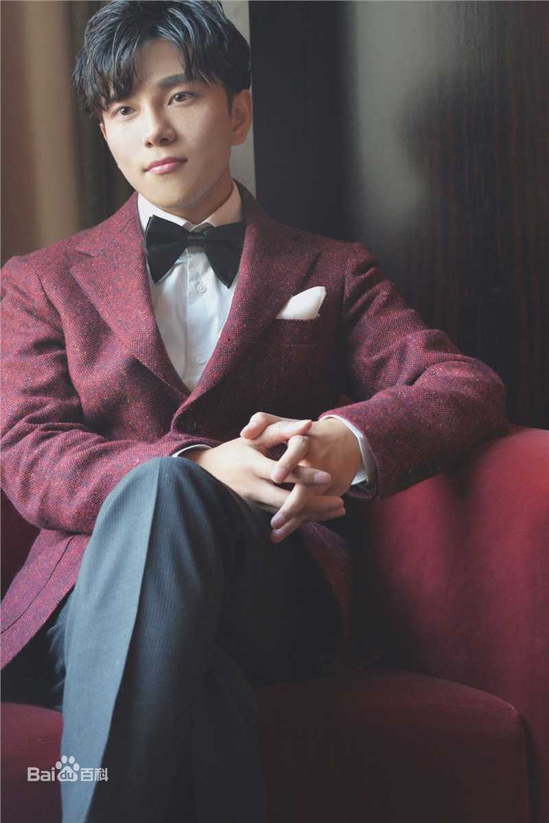 罗翔出席电影节图册