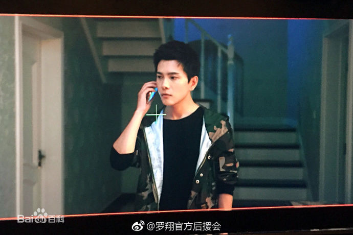 罗翔接受媒体群访图片图集