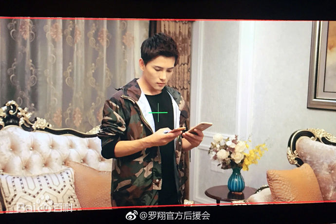 罗翔接受媒体群访图片图集