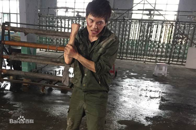 罗翔出席时尚颁奖典礼素颜照相册