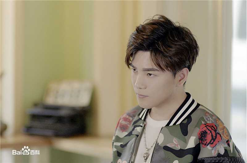 最优质罗翔在《90逅青春》南宫决中的相册