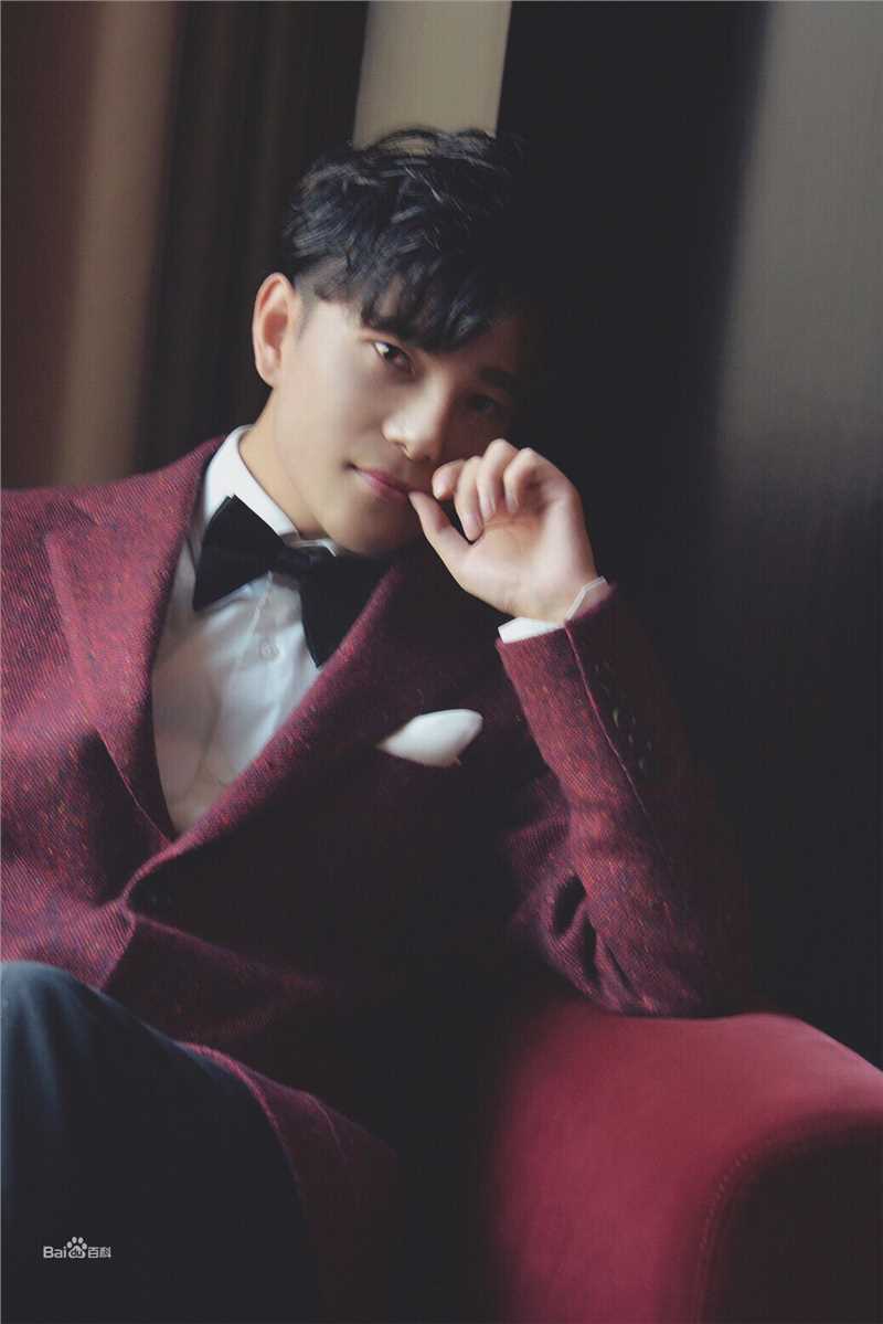 最新罗翔在七月半2》蒋雨辰《七月半3》陆一白中的图集