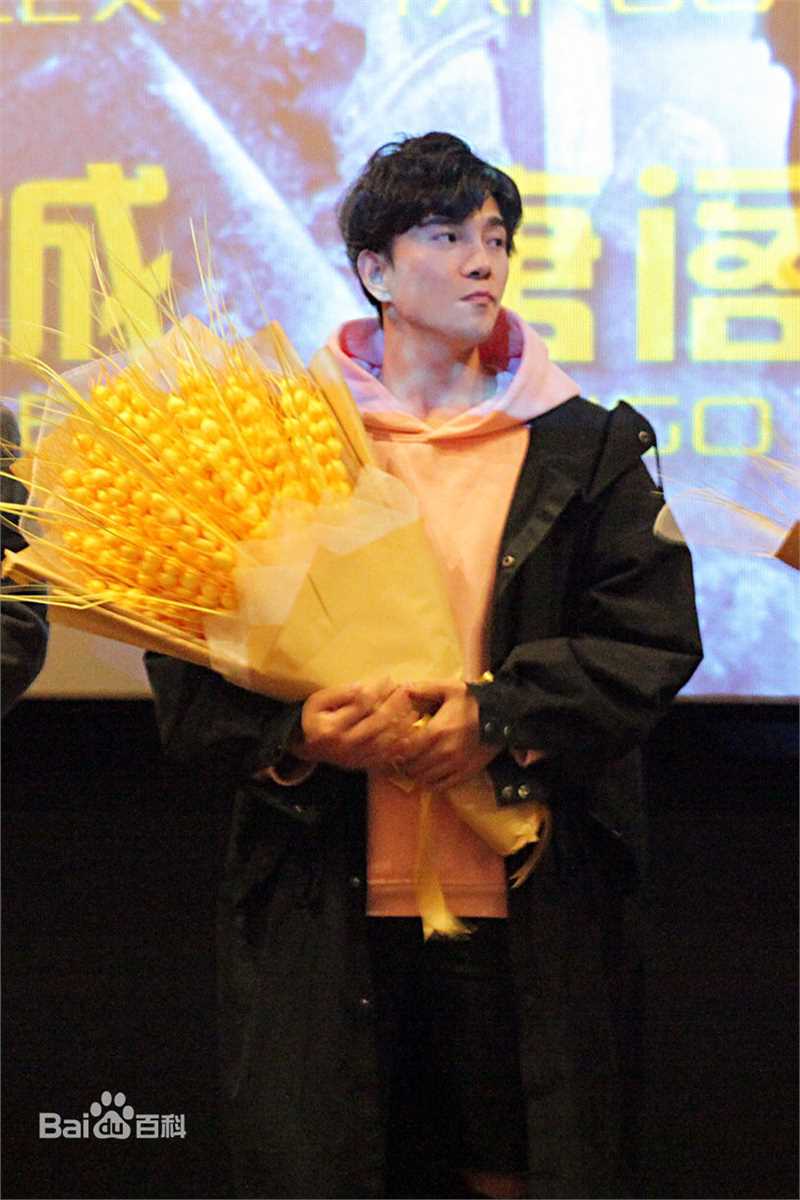 最新罗翔在七月半2》蒋雨辰《七月半3》陆一白中的图集