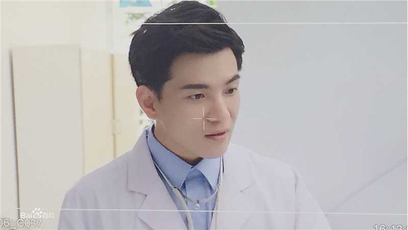 精选罗翔在《产科男生》方昊中的图册