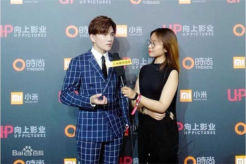 罗翔活动媒体采访图片图集