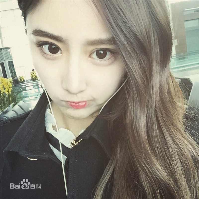 蒋羽熙生活照壁纸壁纸