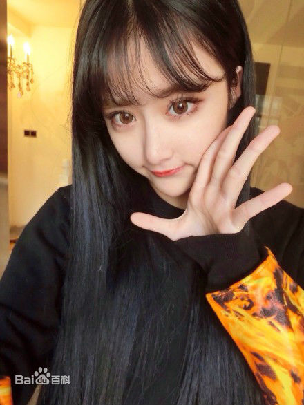 蒋羽熙生活照壁纸壁纸