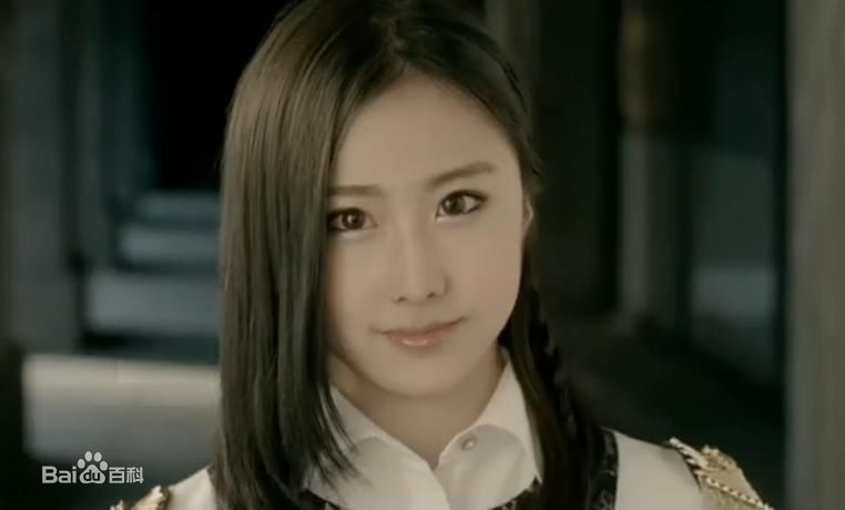 蒋羽熙激流之战素颜照壁纸