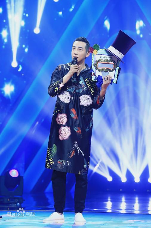 邹廷威(Zou Tingwei)电视节目前后照片