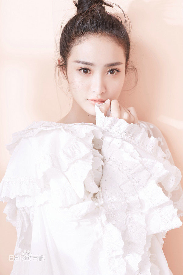 赖雨濛精选纯白连衣裙新图册