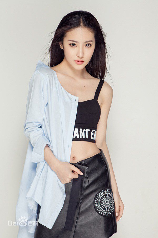 最优质赖雨濛生活照