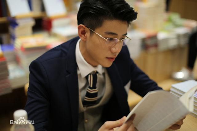 最全刘剑羽在《秘果》冯三水中的壁纸