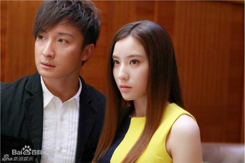 精选鲍天琦(TianQi Bao)在《双生花》饰 白静中的图册