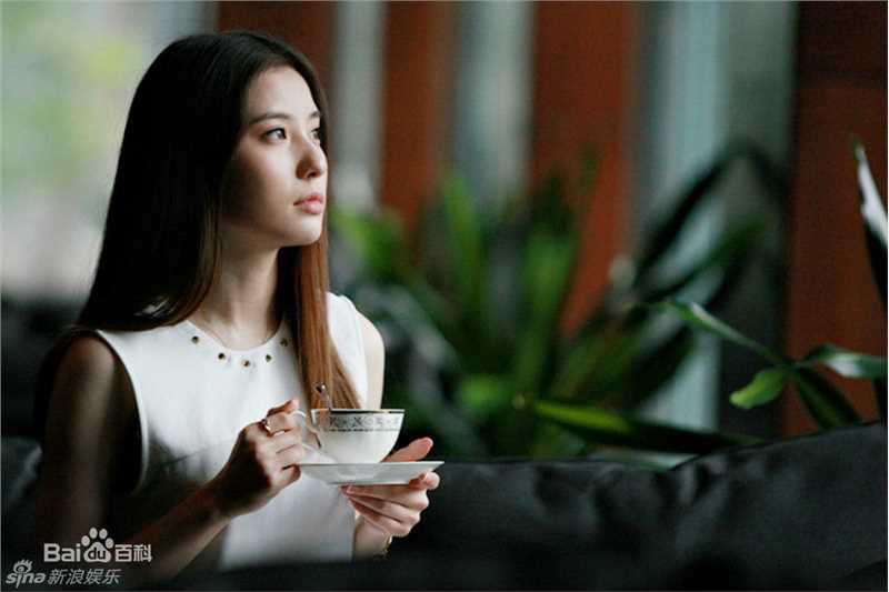 精选鲍天琦(TianQi Bao)在《双生花》饰 白静中的图册