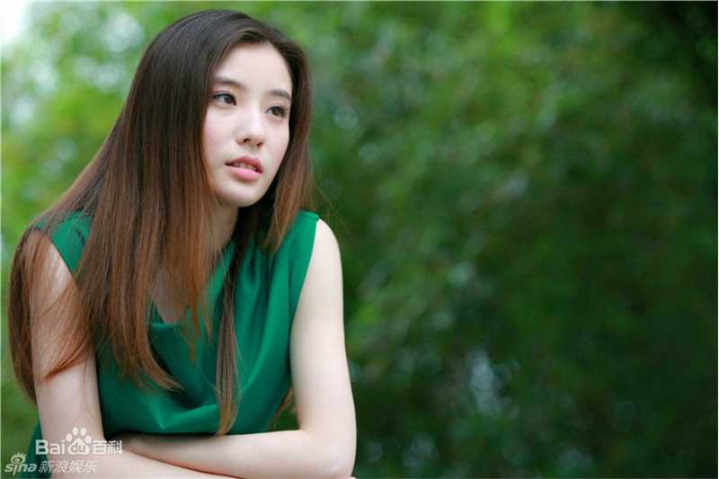 精选鲍天琦(TianQi Bao)在《双生花》饰 白静中的图册