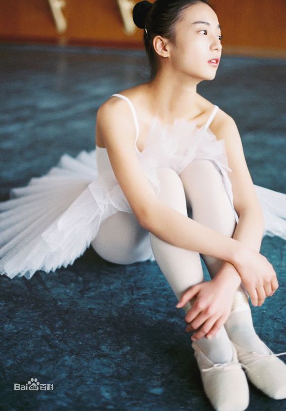 张雅钦早年照片生活照相册