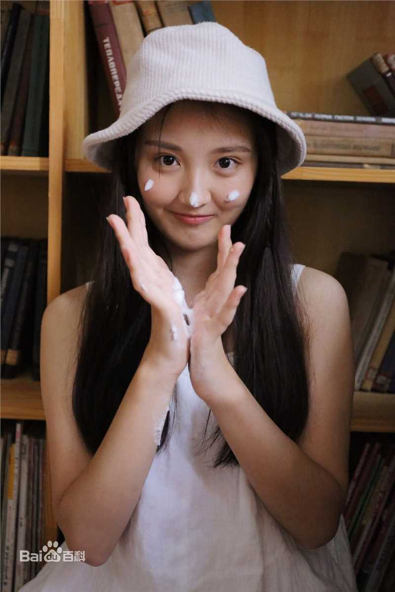 最新黄子星壁纸