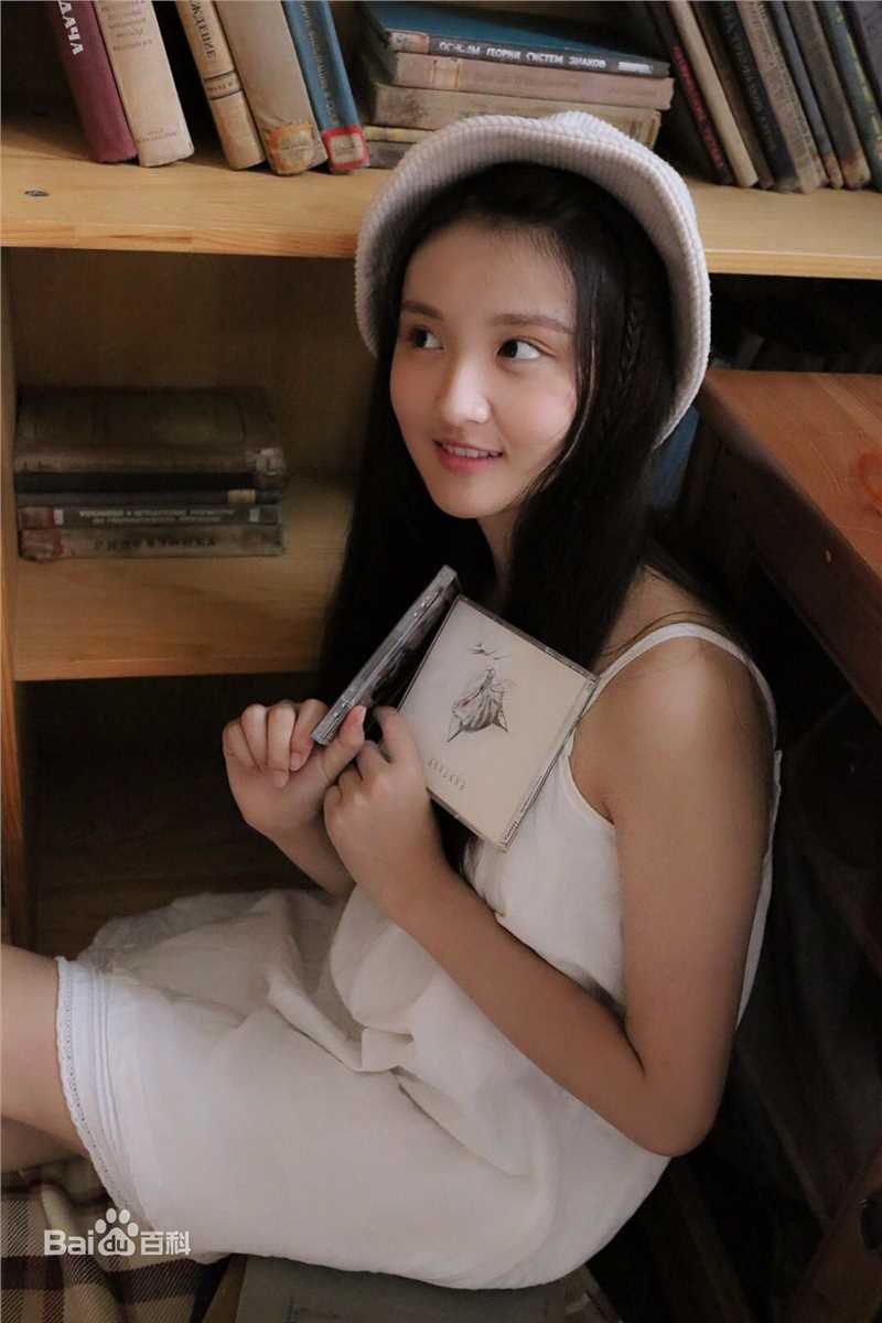 最新黄子星壁纸