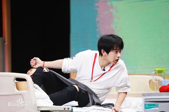 最新彭昱畅性感图片