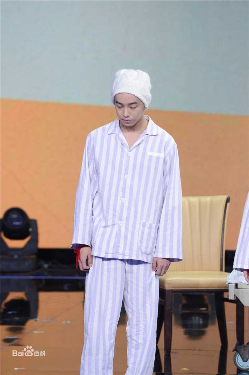 彭昱畅演员的诞生前后照片