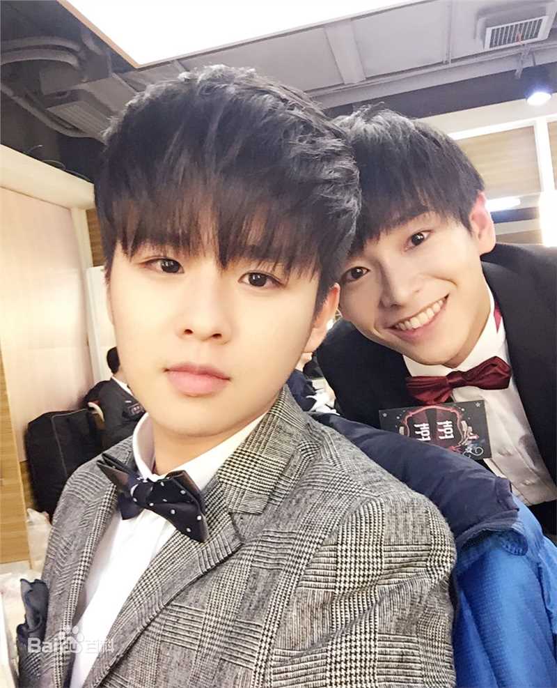 彭昱畅天天小兄弟壁纸壁纸