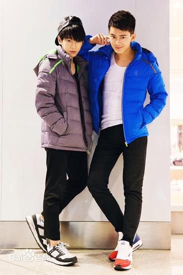 彭昱畅熊梓淇素颜照相册