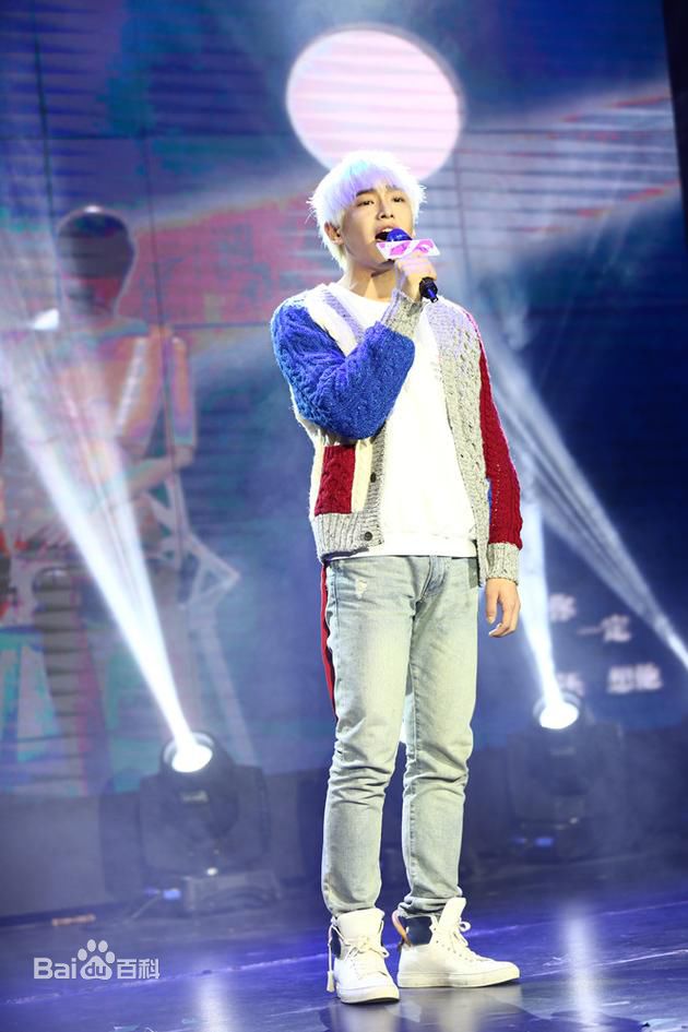 最优质彭昱畅生活照