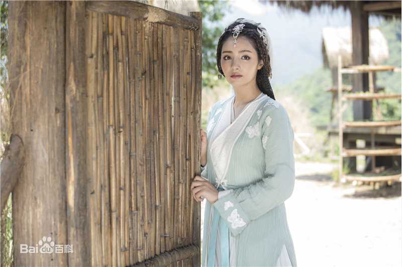 麦迪娜(Madina)孤芳不自赏 阳凤壁纸壁纸