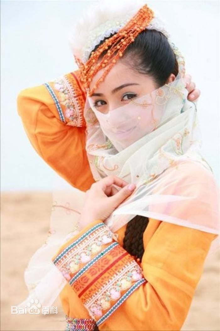 麦迪娜(Madina)新还珠格格 含香生活照