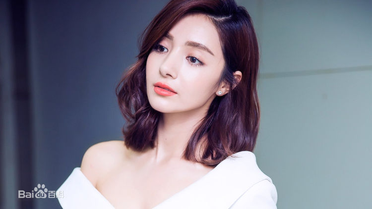 最全麦迪娜(Madina)素颜照