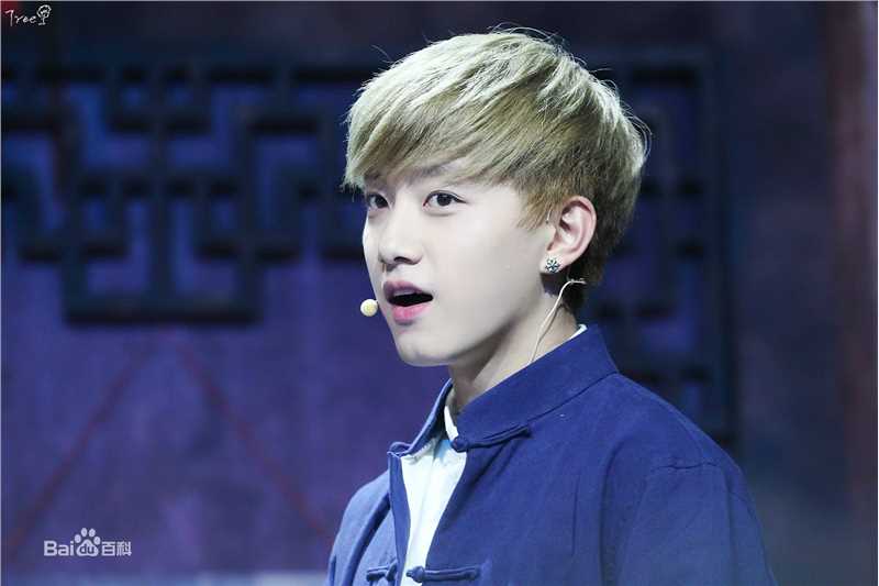 最新范世錡(FansiR)在《我们都爱笑》中的图集