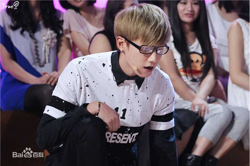 最新范世錡(FansiR)在《我们都爱笑》中的图集