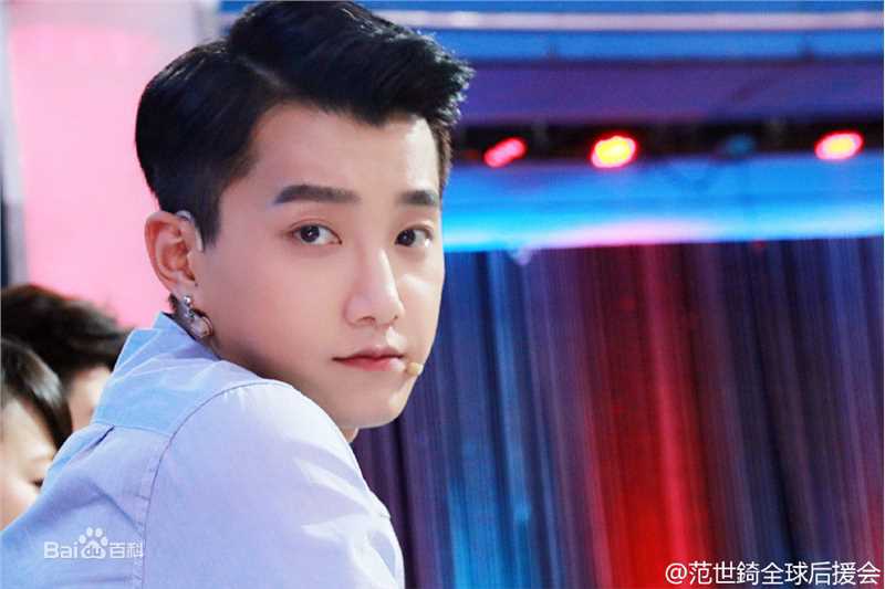 高清范世錡(FansiR)在《我爱我的祖国》中的图集