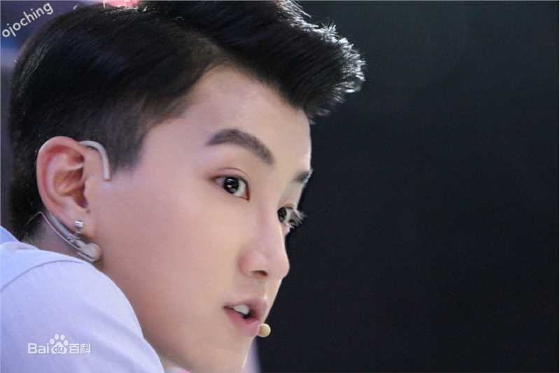 高清范世錡(FansiR)在《我爱我的祖国》中的图集