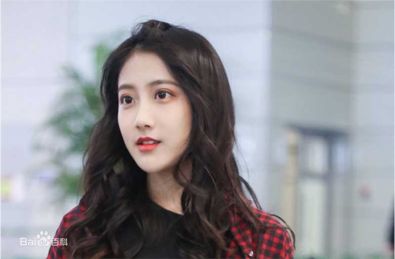 李艺彤(カチューシャガ，whitehairpin)概述图册图册