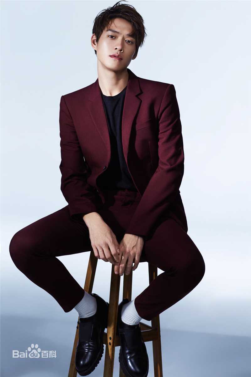 最优质魏大勋生活照