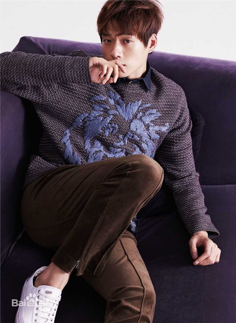 最优质魏大勋生活照