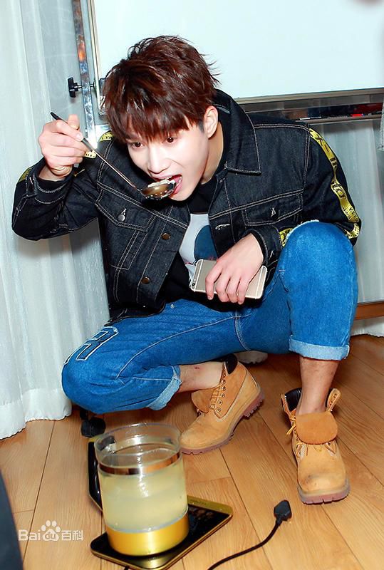 杨廷东生日会素颜照相册